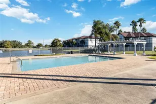 3714 Palm Desert Ln, Orlando, FL 32839 - Photo 4