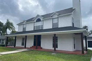 1233 Hancock Cir, Saint Cloud, FL 34769 - Photo 4