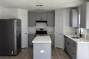 404 Manitoba Dr, Kissimmee, FL 34759 - Photo 6