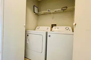 5015 Laguna Bay Cir, Kissimmee, FL 34746 - Photo 10