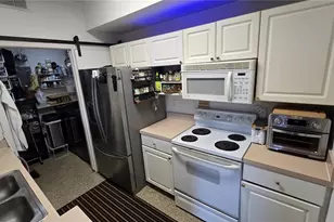 5512 Metrowest Blvd, Orlando, FL 32811 - Photo 14