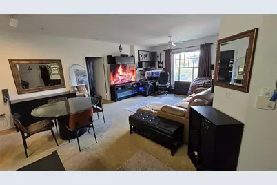 5512 Metrowest Boulevard #202, Orlando, FL 32811 - Photo 2