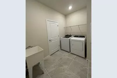 3270 Ellsworth Avenue, Davenport, FL 33837 - Photo 8