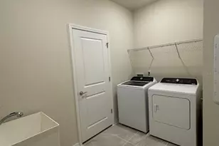 3270 Ellsworth Ave, Davenport, FL 33837 - Photo 8