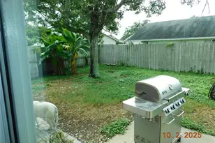 2542 Camphorwood Cir, Kissimmee, FL 34744 - Photo 12