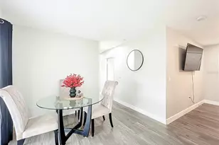 1423 Heber Cir, Orlando, FL 32811 - Photo 10