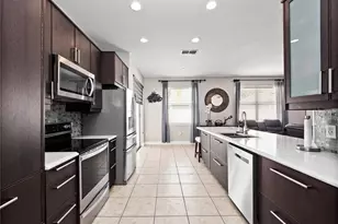 3803 Blue Dasher Dr, Kissimmee, FL 34744 - Photo 2