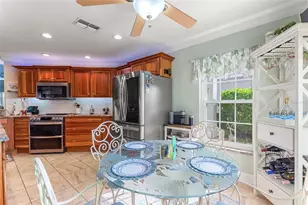 537 Ridge View Dr, Davenport, FL 33837 - Photo 4