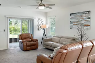 1302 Holodak Dr, Davenport, FL 33837 - Photo 4