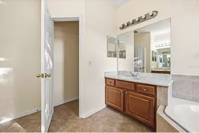 9427 Edenshire Circle, Orlando, FL 32836 - Photo 12