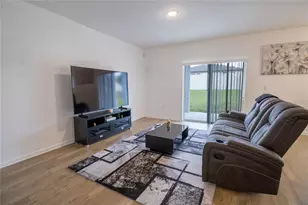 861 Cambridge Dr, Winter Haven, FL 33881 - Photo 4