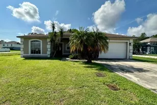 602 Swallow Ct, Poinciana, FL 34759 - Photo 1