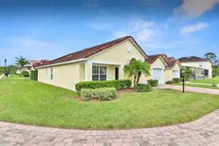 100 Cardinal Ct, Davenport, FL 33896 - Photo 2