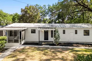 112 E McClendon St, Lady Lake, FL 32159 - Photo 1