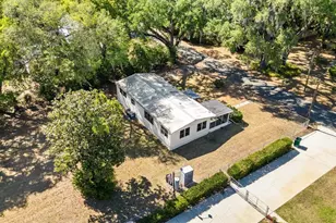 112 E McClendon St, Lady Lake, FL 32159 - Photo 8