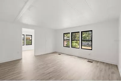 112 E McClendon Street, Lady Lake, FL 32159 - Photo 22