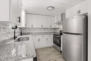 112 E McClendon St, Lady Lake, FL 32159 - Photo 20