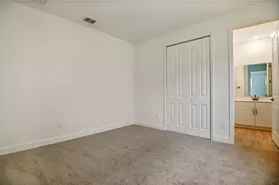 176 Blue Star Ct, Tavares, FL 32778 - Photo 4