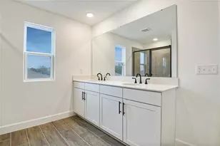 176 Blue Star Ct, Tavares, FL 32778 - Photo 14