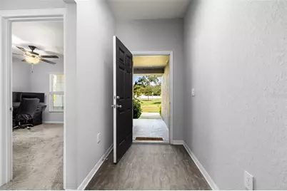 1052 Rivershore Avenue, Lakeland, FL 33809 - Photo 6