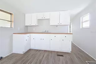 114 Venus Ave, Winter Haven, FL 33884 - Photo 8