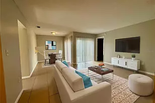 442 Hunter Cir, Kissimmee, FL 34758 - Photo 2