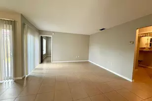 442 Hunter Cir, Kissimmee, FL 34758 - Photo 8