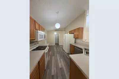 5001 Silver Thistle Lane, Saint Cloud, FL 34772 - Photo 4