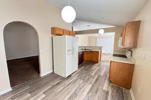 5001 Silver Thistle Ln, Saint Cloud, FL 34772 - Photo 8