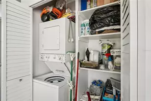 226 Lancer Dr, Nokomis, FL 34275 - Photo 10