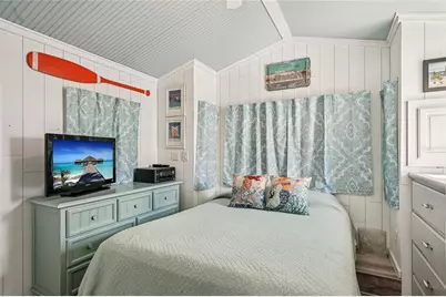 226 Lancer Drive, Nokomis, FL 34275 - Photo 8