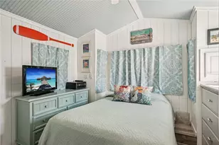 226 Lancer Dr, Nokomis, FL 34275 - Photo 8