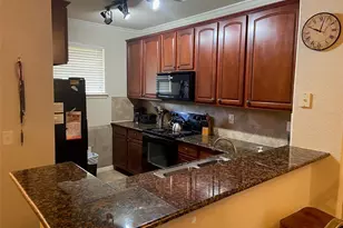 902 Charo Pkwy, Davenport, FL 33897 - Photo 4