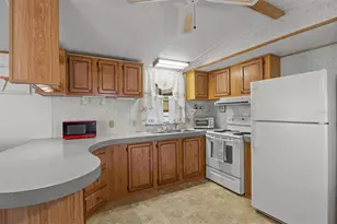 132 Orangewood Dr, Lake Wales, FL 33898 - Photo 8