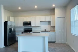 2473 Skyline Loop, Kissimmee, FL 34758 - Photo 18