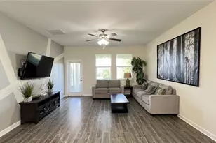 8817 Beth Page Ln, Davenport, FL 33896 - Photo 12