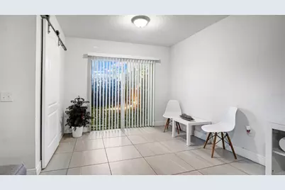 1860 Foxhall Circle, Kissimmee, FL 34741 - Photo 16