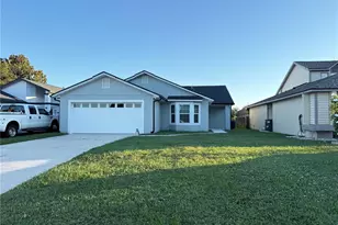 128 Sandalwood Dr, Kissimmee, FL 34743 - Photo 2