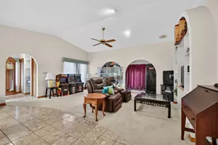 2613 Sunburst Ct, Lake Wales, FL 33898 - Photo 10