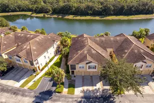 2787 Oakwater Dr, Kissimmee, FL 34747 - Photo 4