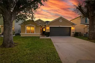 4647 Caverns Dr, Kissimmee, FL 34758 - Photo 2