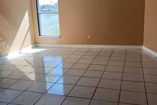 417 Club Cir, Lakeshore, FL 33854 - Photo 4