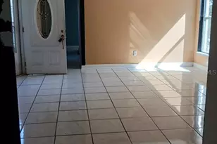 417 Club Cir, Lakeshore, FL 33854 - Photo 6