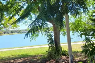 417 Club Cir, Lakeshore, FL 33854 - Photo 28