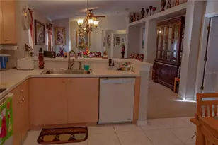 11241 Cocoa Beach Dr, Riverview, FL 33569 - Photo 12