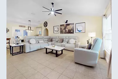 4775 Jay Drive, Saint Cloud, FL 34772 - Photo 4