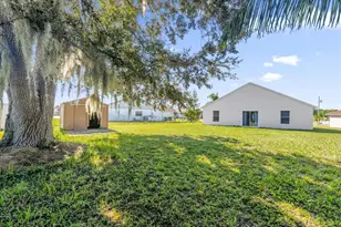 323 Miami Ln, Kissimmee, FL 34759 - Photo 20