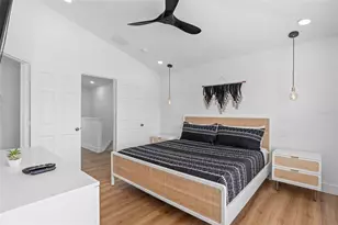 2511 Maneshaw Ln, Kissimmee, FL 34747 - Photo 20