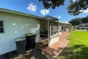 11 Woodland Cir, Haines City, FL 33844 - Photo 14