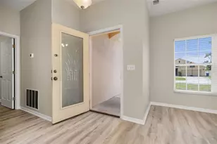 1037 Brenton Manor Dr, Winter Haven, FL 33881 - Photo 4